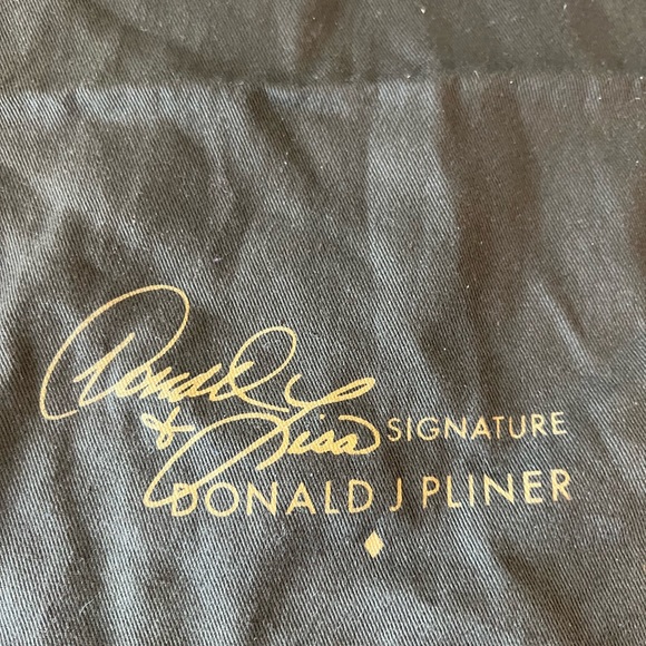 Donald J. Pliner dust bag bundle - Picture 3 of 7